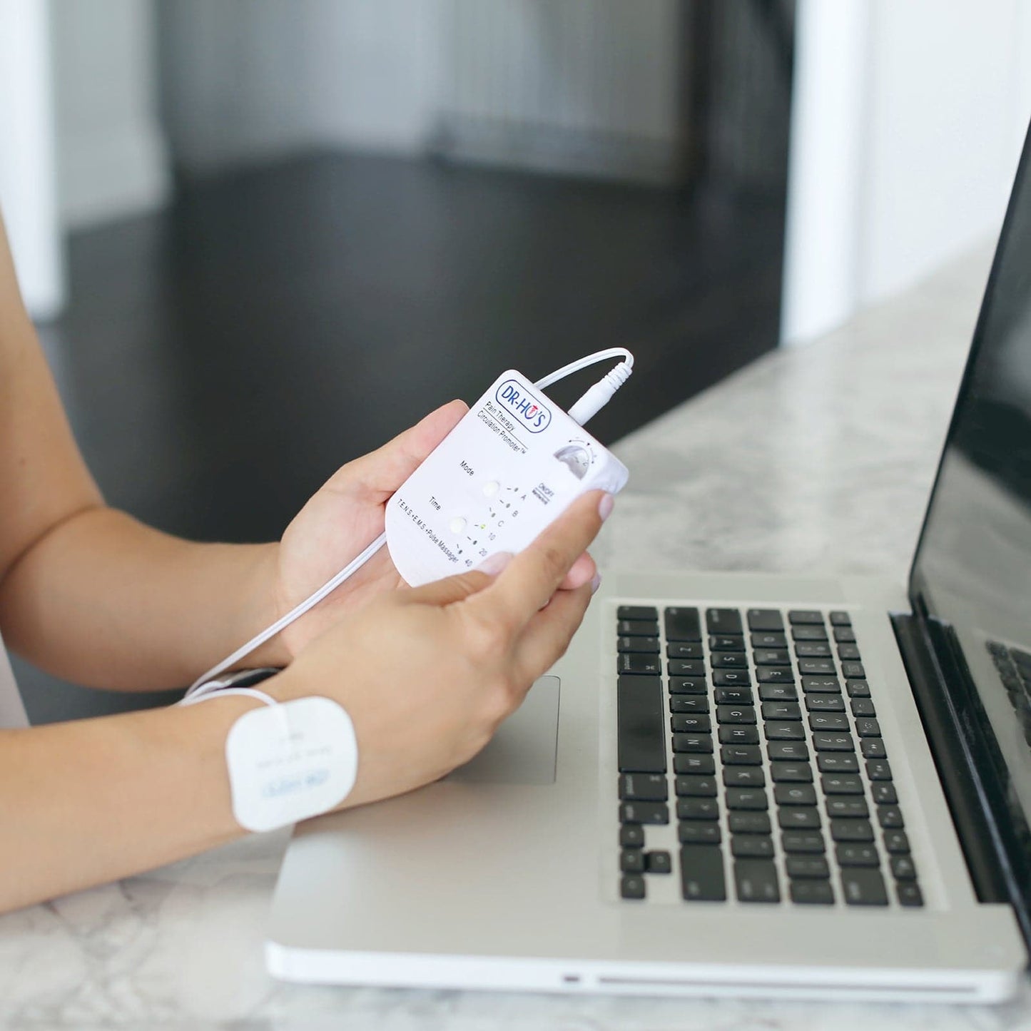 DR-HO'S Leg and Foot Pain Relief Device